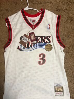 Mitchell & Ness White Philadelphia 76ers Allen Iverson #3 Jersey